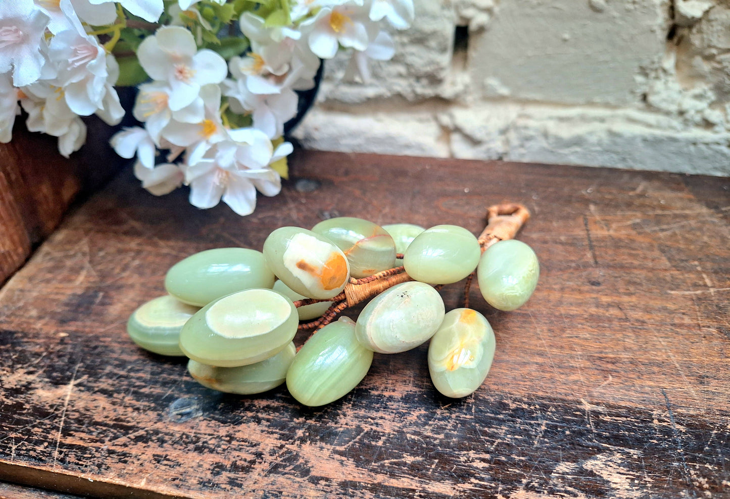 Vintage Onyx Grapes