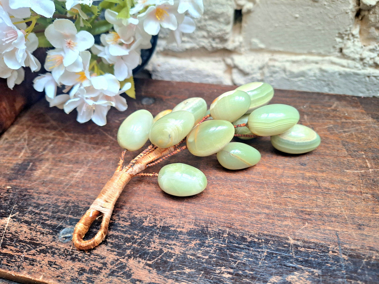 Vintage Onyx Grapes