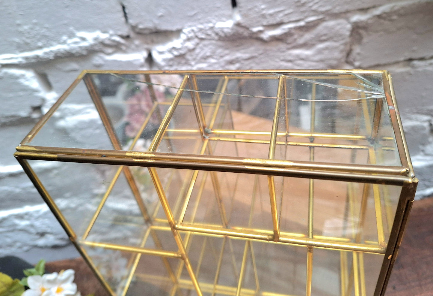 Vintage Brass and Glass Trinket Display Case **DAMAGED**