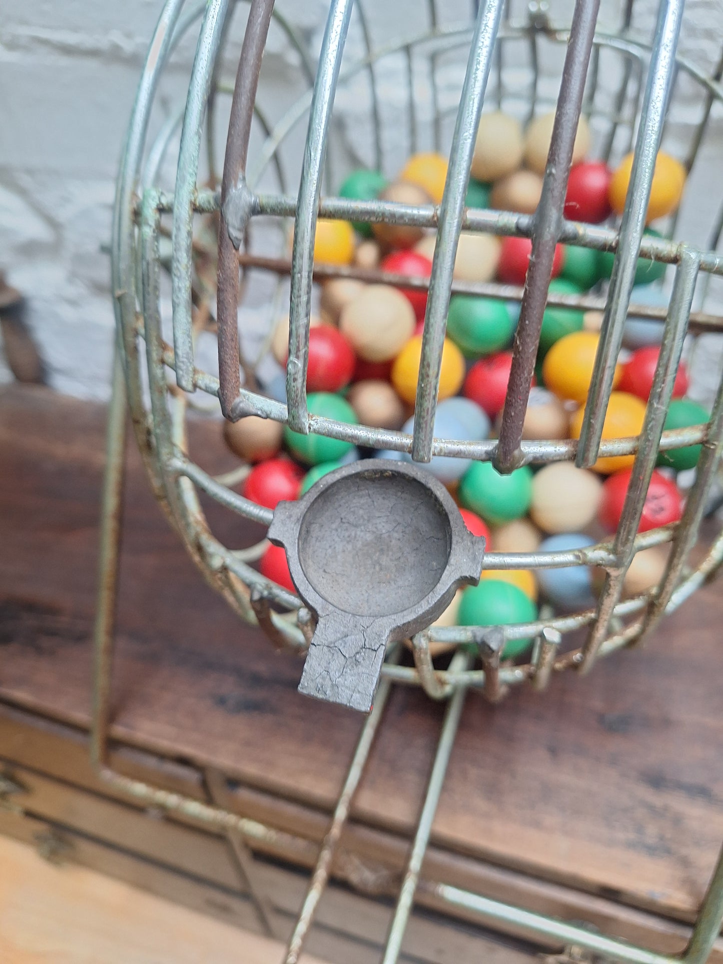 Vintage Metal Bingo Cage, Balls and Cards.