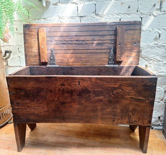 Antique Elm Six-plank Coffer