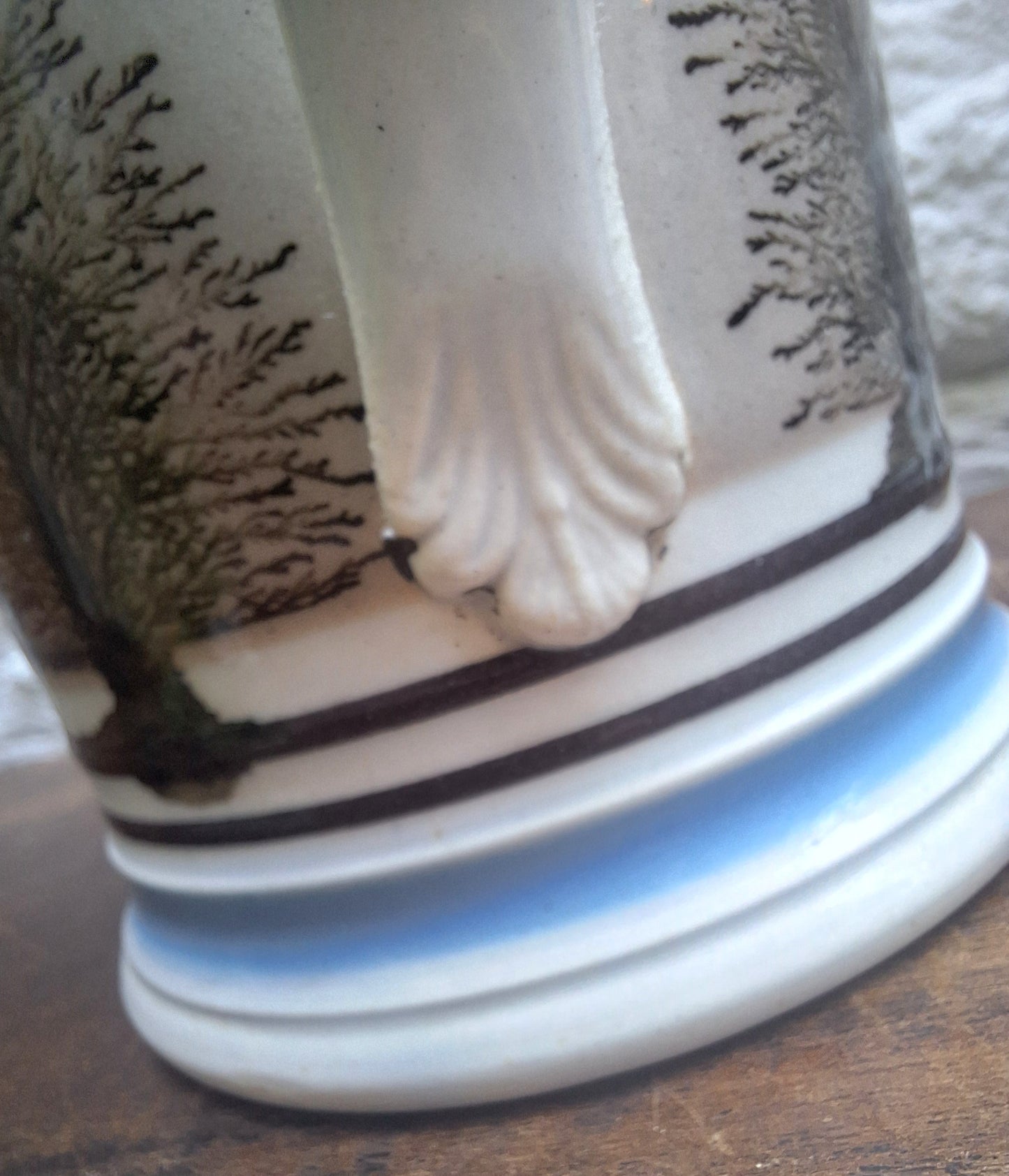 Antique 19th Century 1 Pint Mochaware Imperial  Tankard/Mug Tree Pattern.