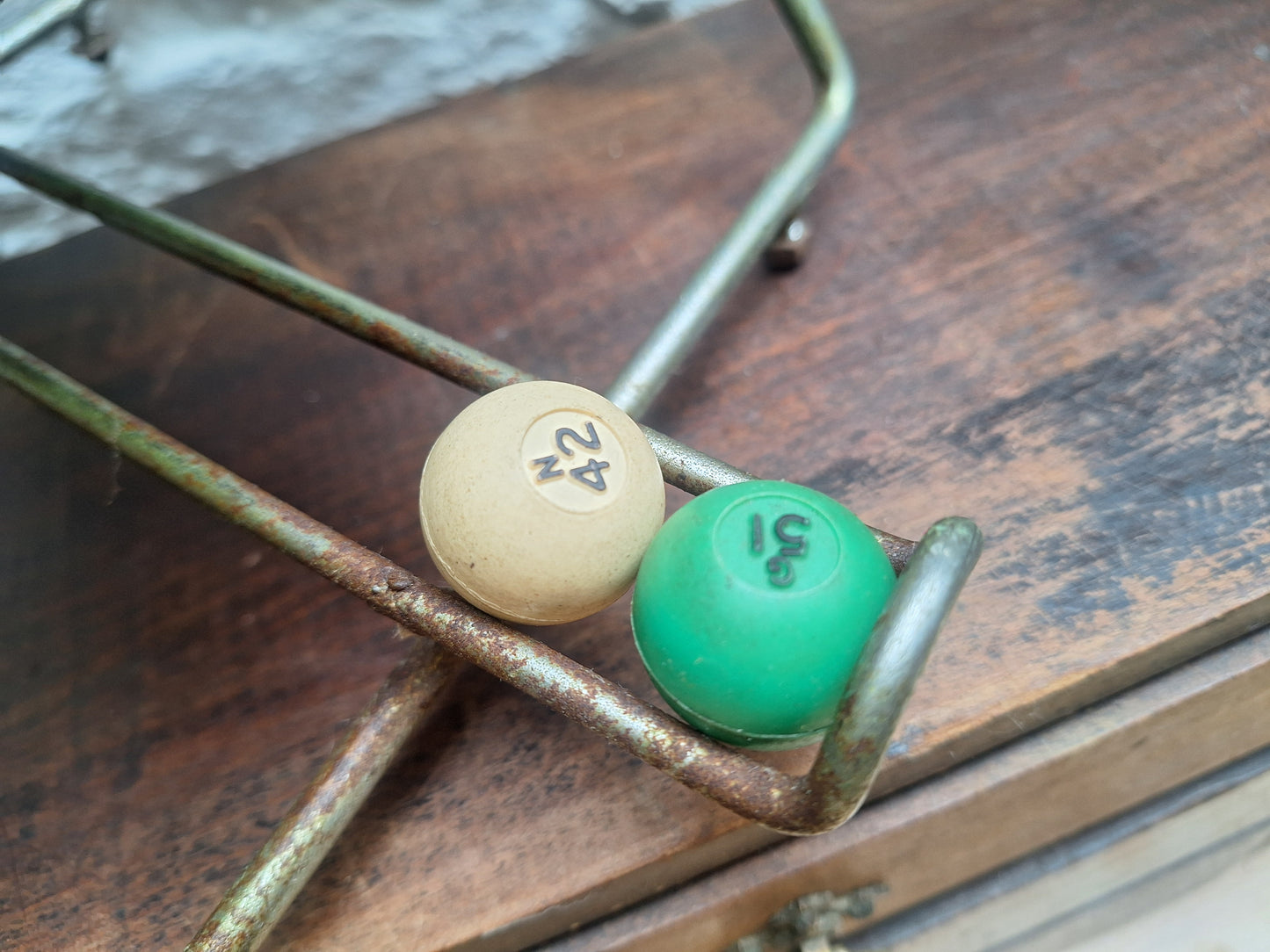 Vintage Metal Bingo Cage, Balls and Cards.