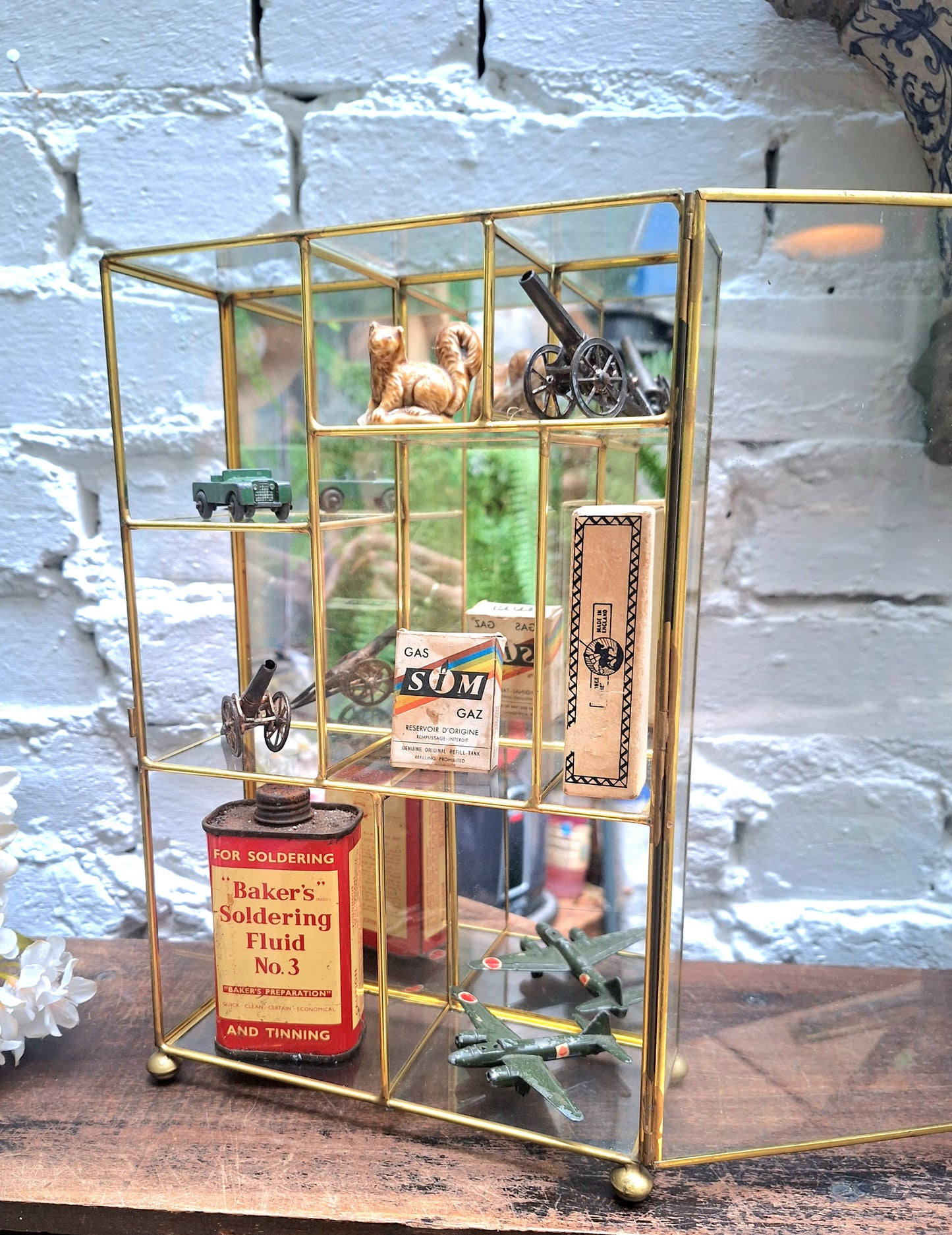Vintage Brass and Glass Trinket Display Case **DAMAGED**