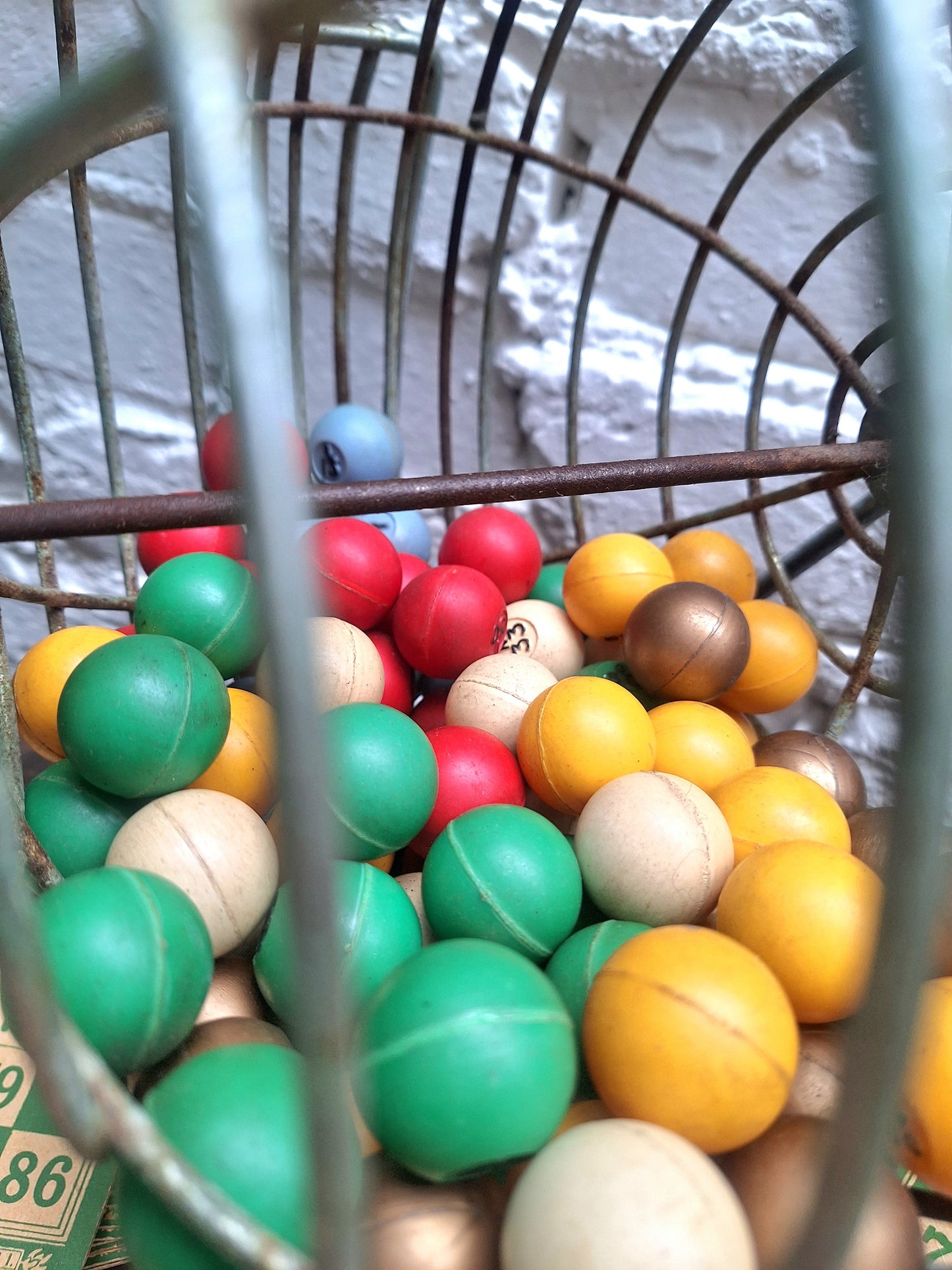 Vintage Metal Bingo Cage, Balls and Cards.