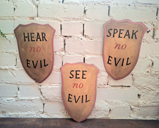 Vintage Folk Art Signs 'Hear no Evil..'